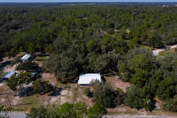 $250,000 | 343 Lake Como Drive, Pomona Park, FL 32181