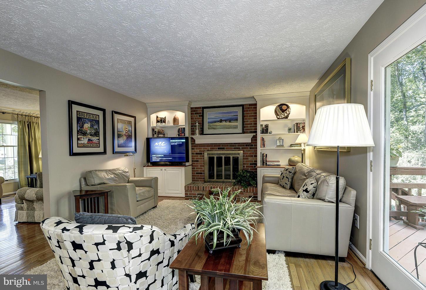 1324 Quail Ridge Drive Reston, VA 20194 - Photo 7 of 30 Family Room