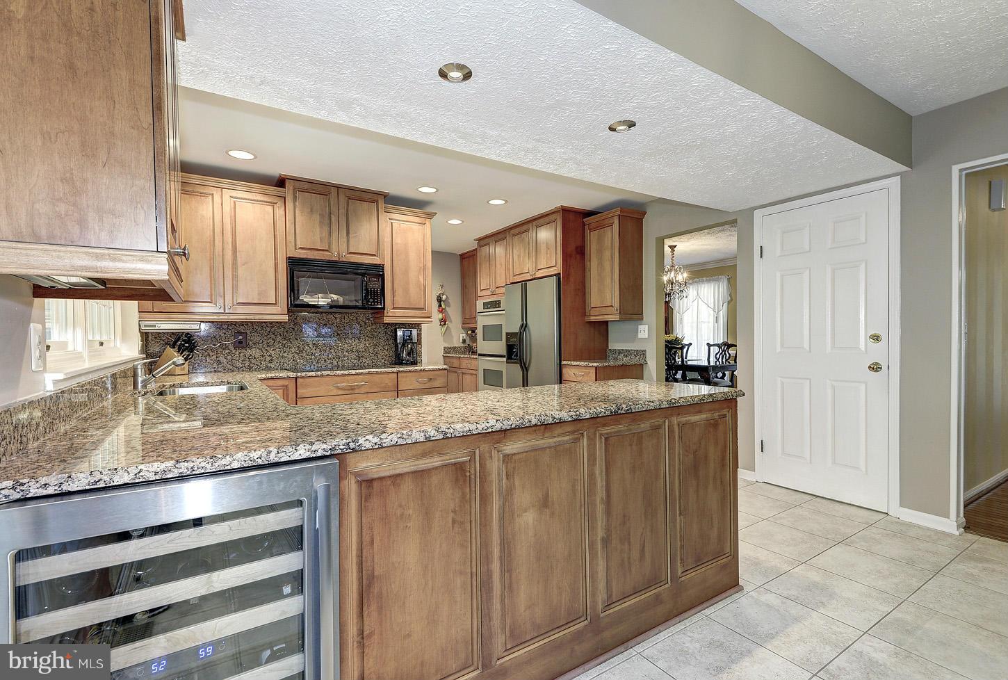 1324 Quail Ridge Drive Reston, VA 20194 - Photo 10 of 30 Kitchen