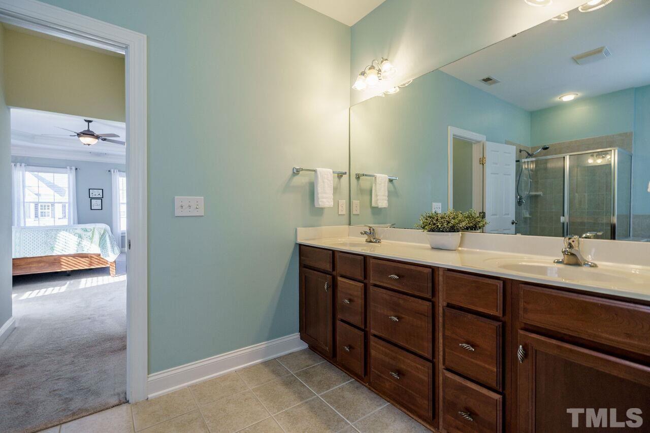 104 Ivyshaw Road Cary, NC 27519 - Photo 19 of 30 Gallery Image 19