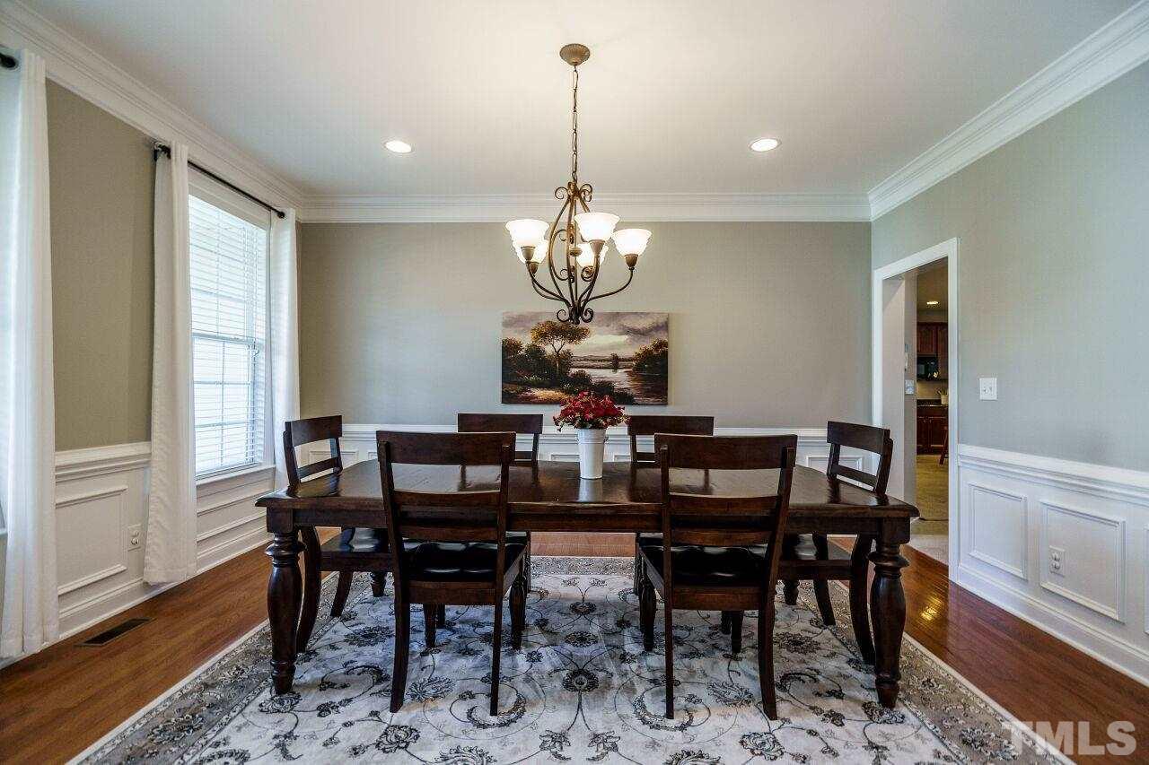 104 Ivyshaw Road Cary, NC 27519 - Photo 5 of 30 Gallery Image 5