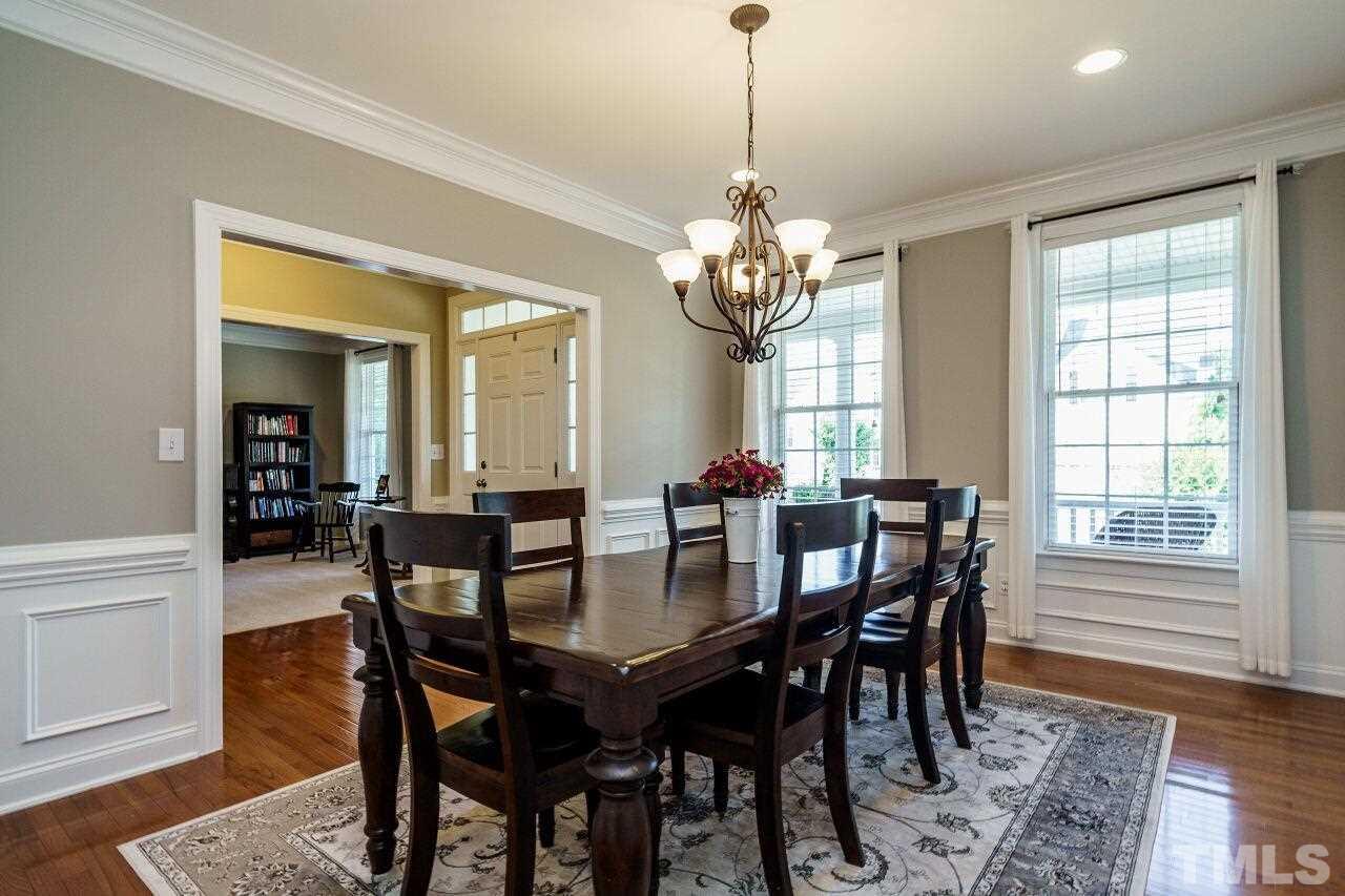 104 Ivyshaw Road Cary, NC 27519 - Photo 6 of 30 Gallery Image 6