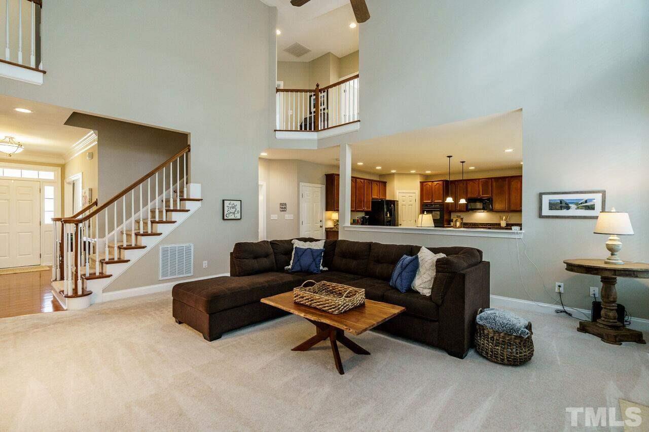104 Ivyshaw Road Cary, NC 27519 - Photo 9 of 30 Gallery Image 9