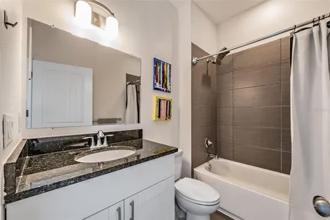 $425,000 | 6921 Interbay Boulevard, Unit 8, Tampa, FL 33616
