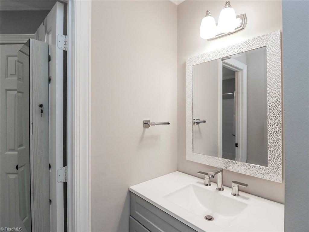5006 Millstaff Drive Oak Ridge, NC 27310 - Photo 35 of 44