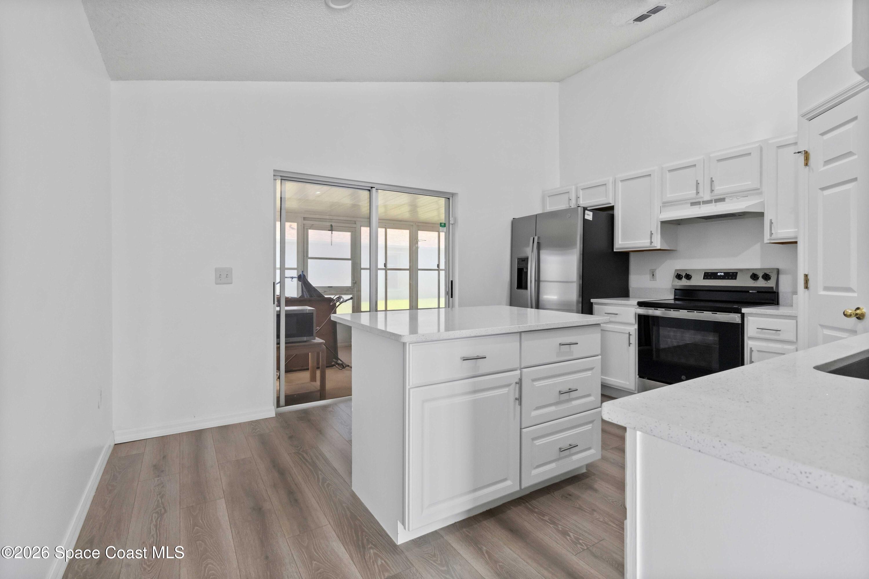 2126 Redwood Circle Palm Bay, FL 32905 - Photo 21 of 31 022