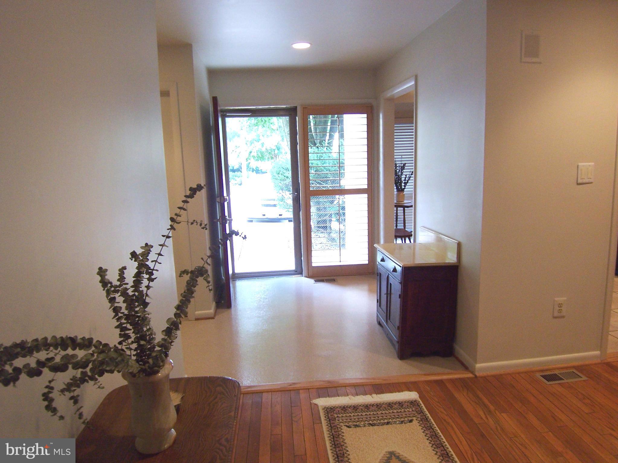 11657 Newbridge Court Reston, VA 20191 - Photo 13 of 13 Front entry