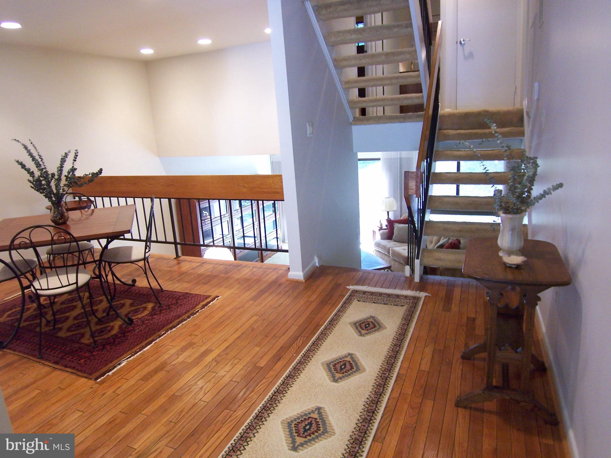 11657 Newbridge Court Reston, VA 20191 - Photo 8 of 13 Dining Room