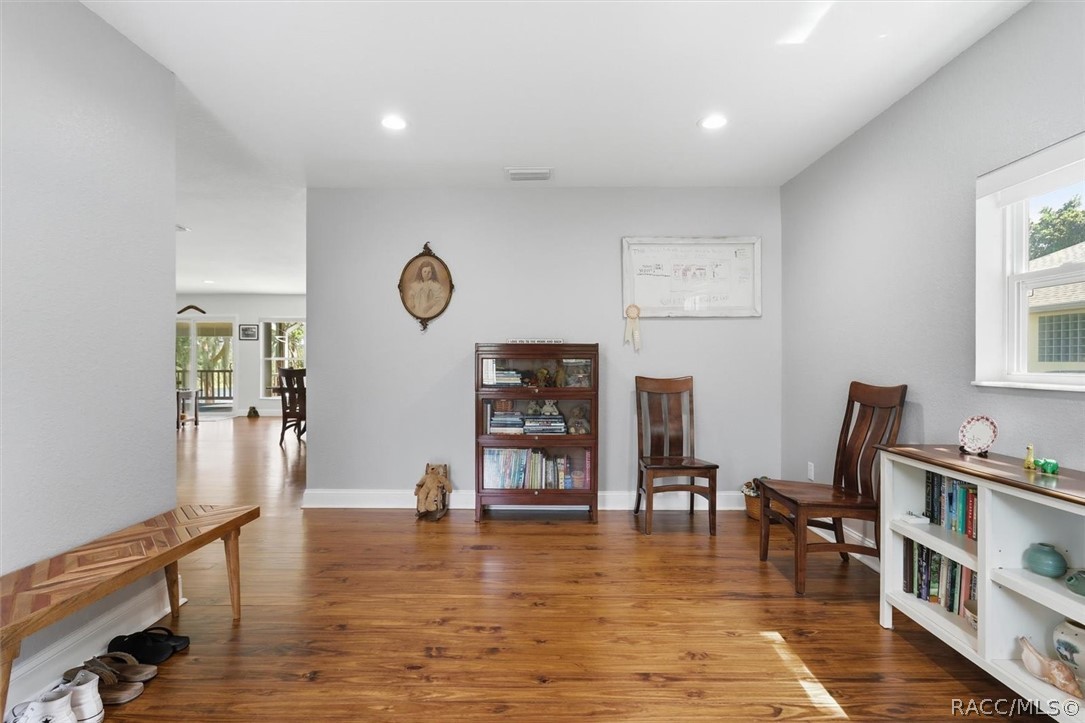 4099 West Ridge Court Dunnellon, FL 34433 - Photo 14 of 49 Entrance foyer with view of Multi-purpose room. Make it your own for your family needs?