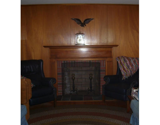 83 Hampden Road East Longmeadow, MA 01028 - Photo 4 of 6 Gallery Image 4