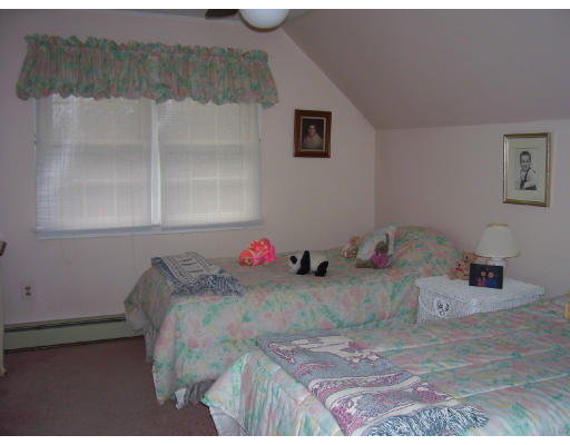 83 Hampden Road East Longmeadow, MA 01028 - Photo 5 of 6 Gallery Image 5