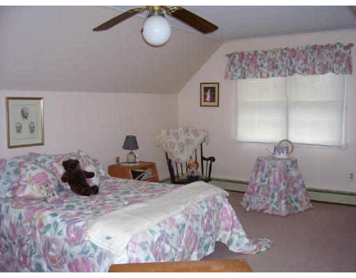 83 Hampden Road East Longmeadow, MA 01028 - Photo 6 of 6 Gallery Image 6
