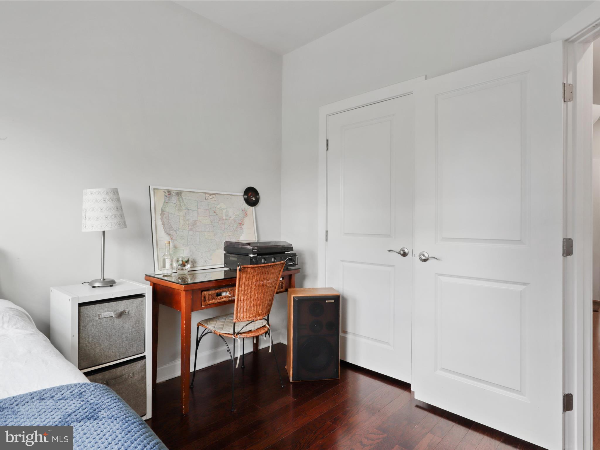 5742 10th Road North Arlington, VA 22205 - Photo 28 of 44 a room with furniture and wooden floor