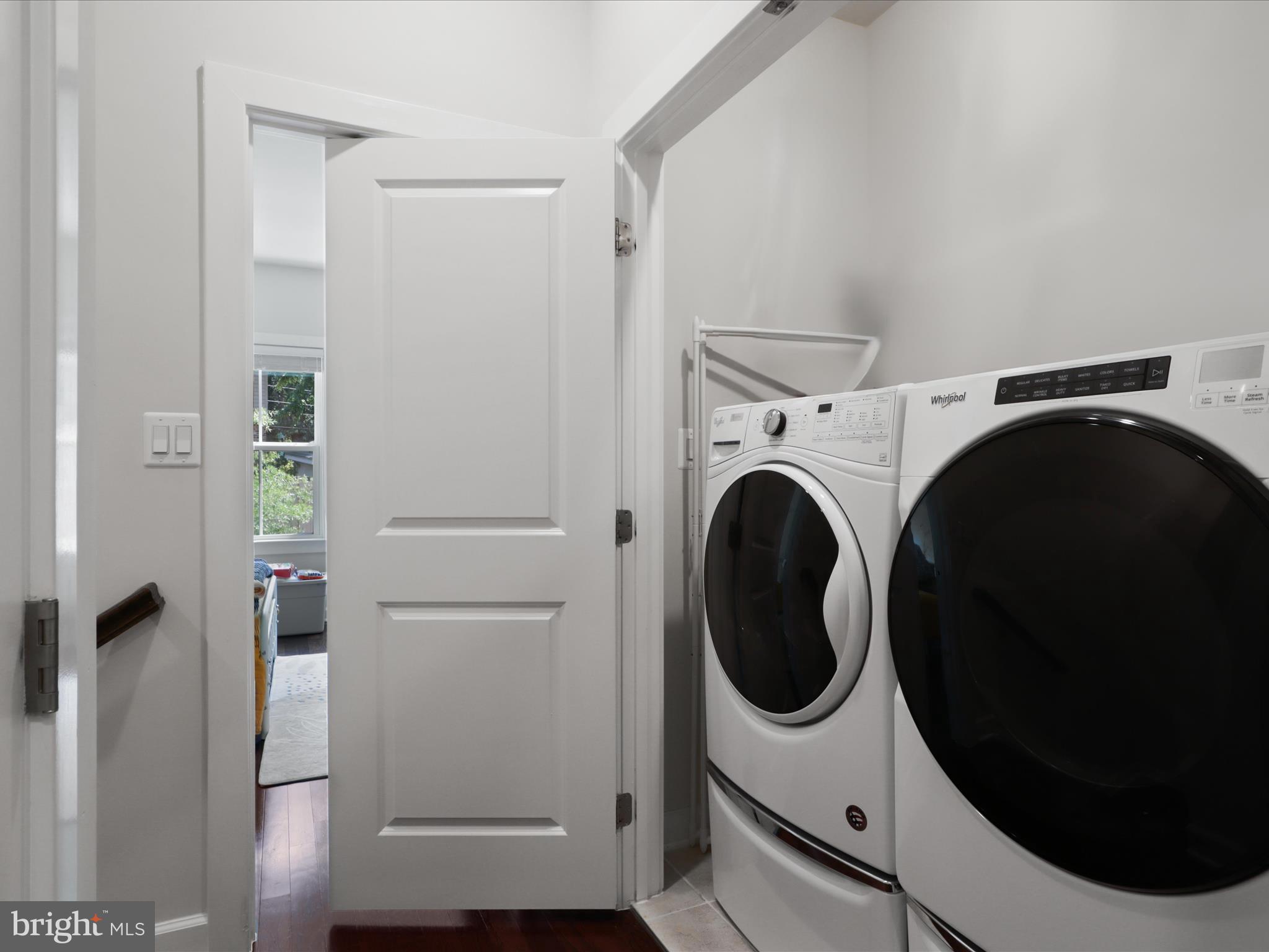 5742 10th Road North Arlington, VA 22205 - Photo 32 of 44 a utility room with dryer and washer
