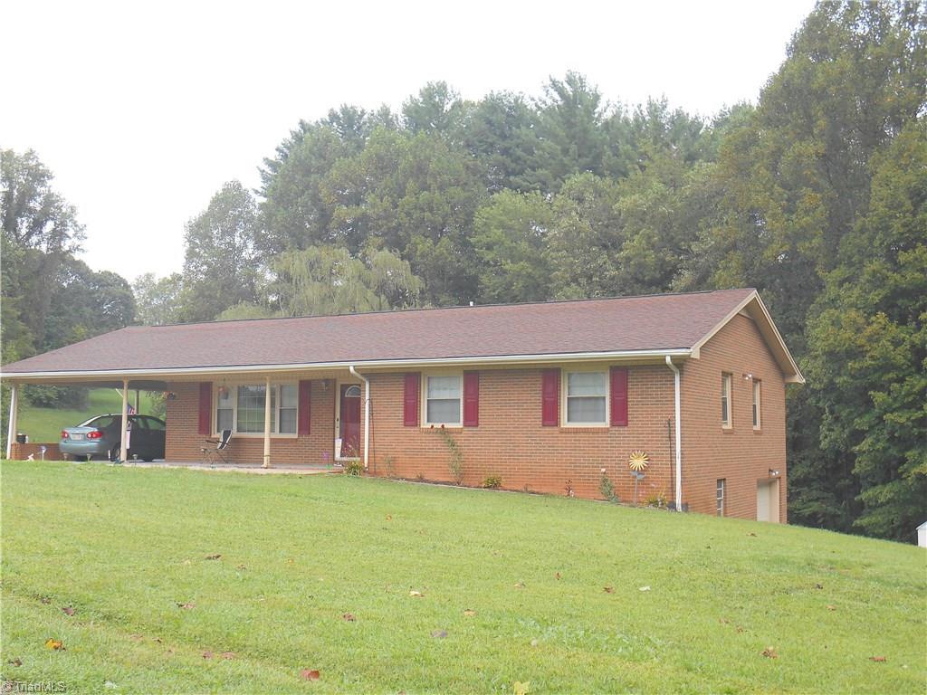 152 Meadowlark Road Mount Airy, NC 27030 - Photo 3 of 20 Gallery Image 3