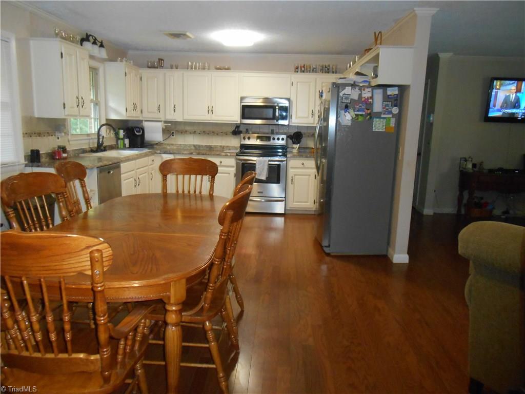 152 Meadowlark Road Mount Airy, NC 27030 - Photo 6 of 20 Gallery Image 6