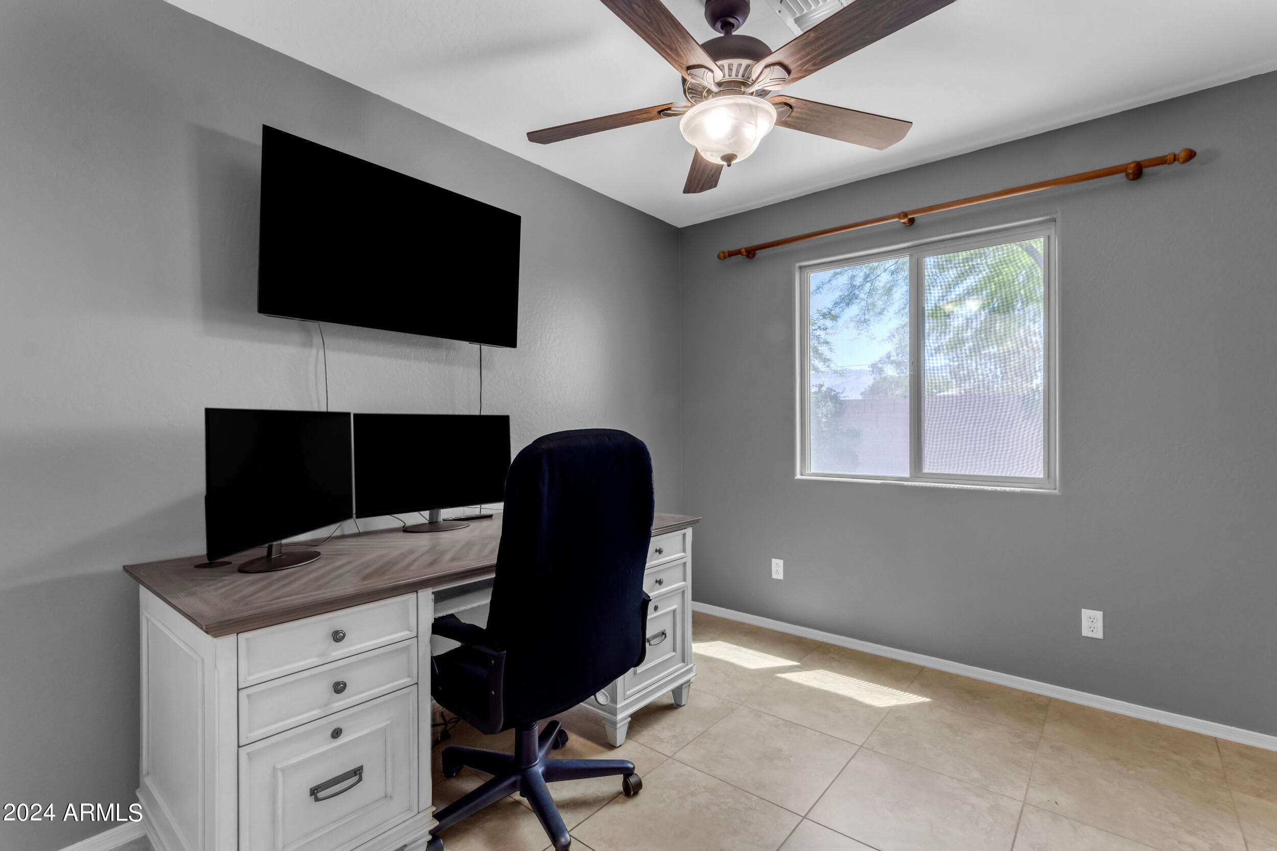 2715 South Conestoga Road Apache Junction, AZ 85119 - Photo 14 of 38 Bedroom 1