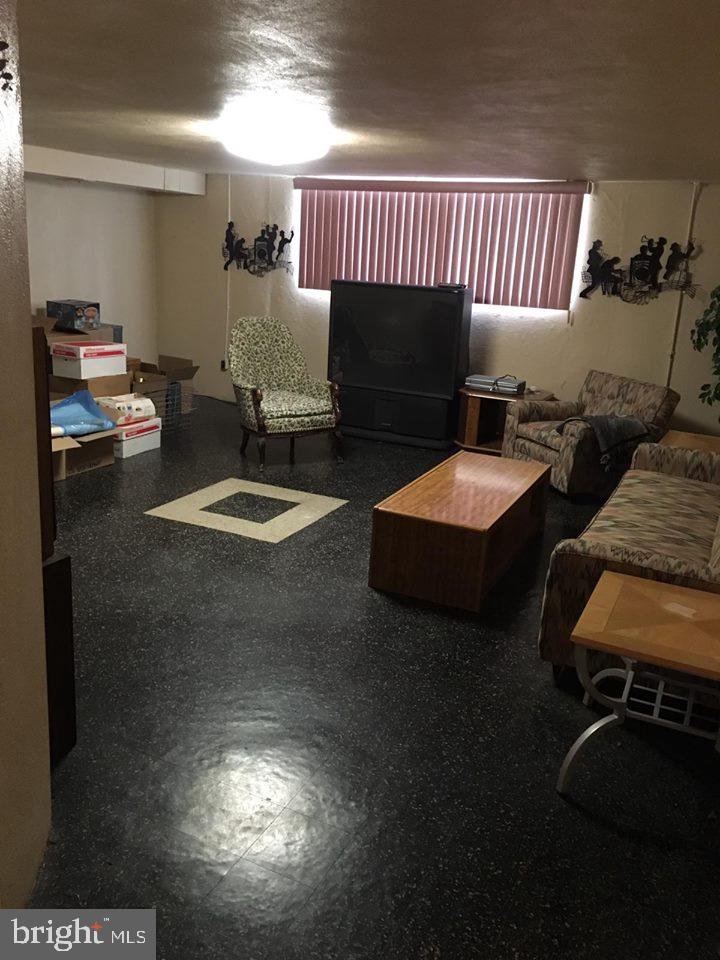 8822 Blue Grass Road Philadelphia, PA 19152 - Photo 24 of 29 Gallery Image 24