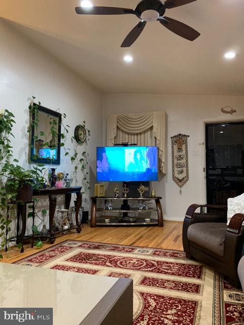 8822 Blue Grass Road Philadelphia, PA 19152 - Photo 6 of 29 Gallery Image 6