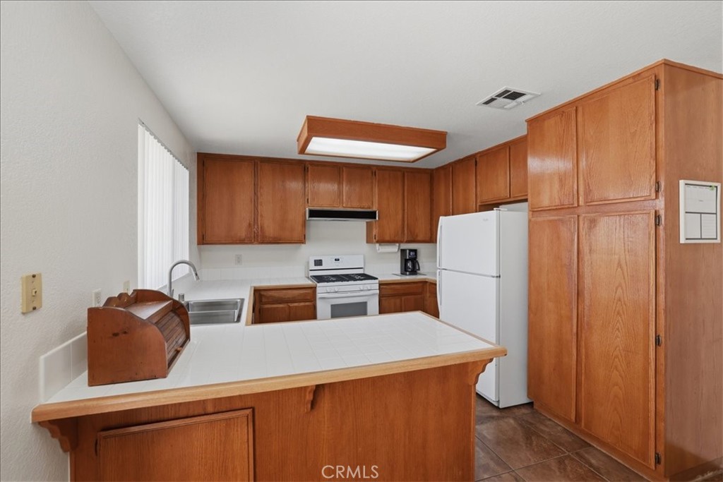 26214 Lazy Creek Road Menifee, CA 92586 - Photo 12 of 29