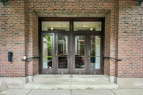 $330,000 | 430 North Park Avenue, Unit 201, Indianapolis, IN 46202