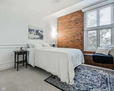 $330,000 | 430 North Park Avenue, Unit 201, Indianapolis, IN 46202