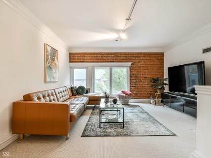 $330,000 | 430 North Park Avenue, Unit 201, Indianapolis, IN 46202