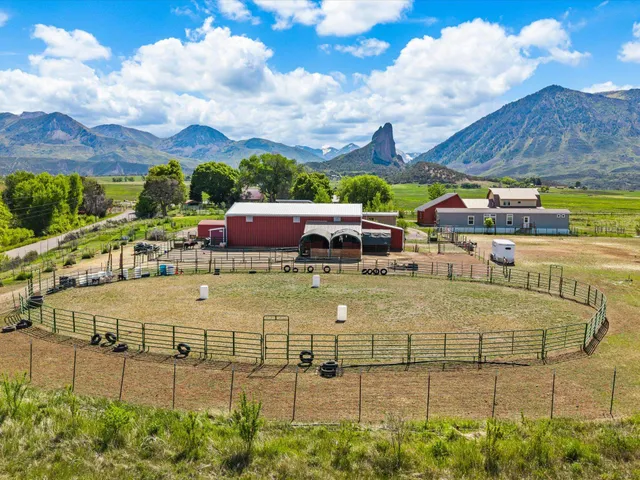 a view of an outdoor space
