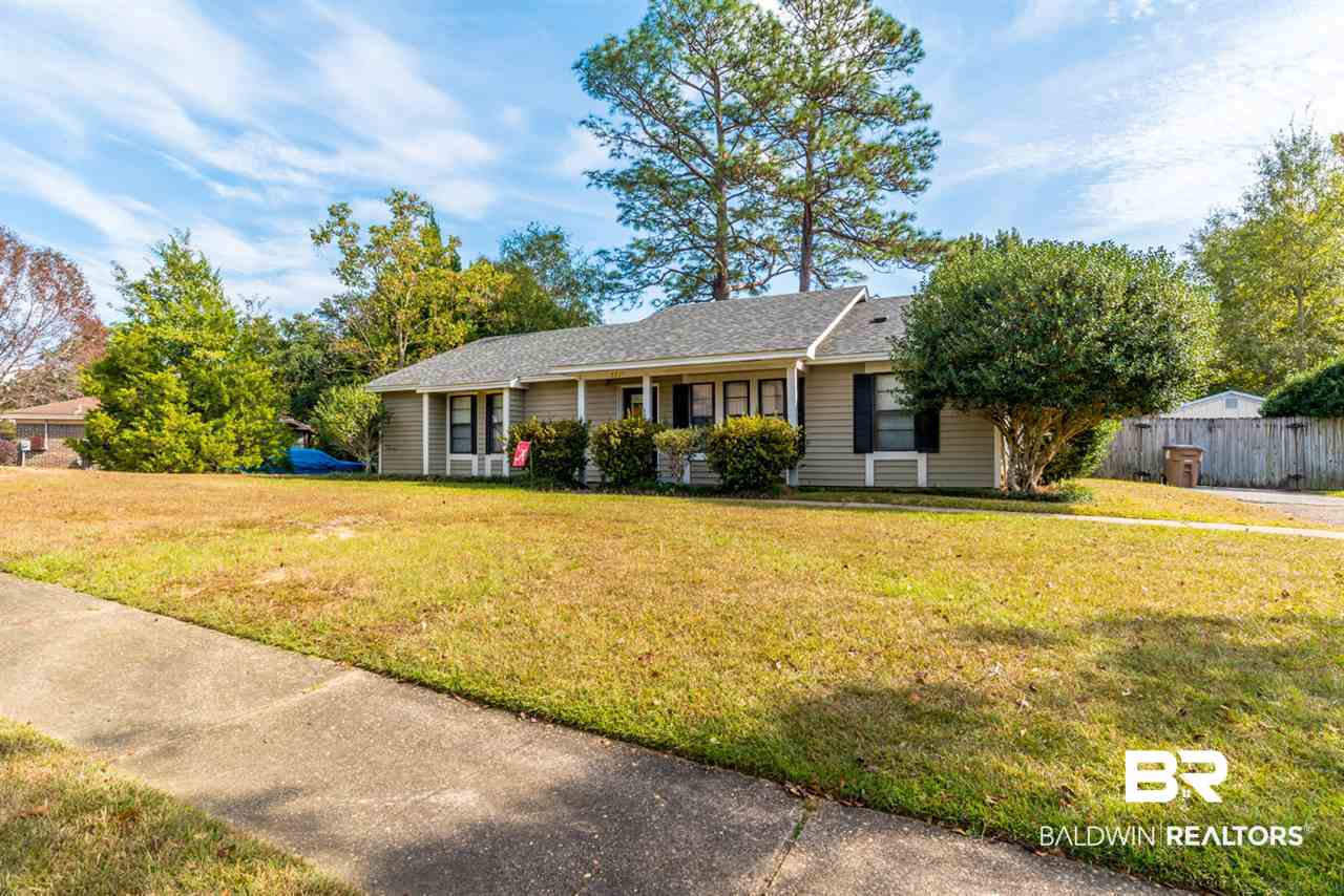 5717 Green Tree Road Mobile, AL 36609 - Photo 4 of 23