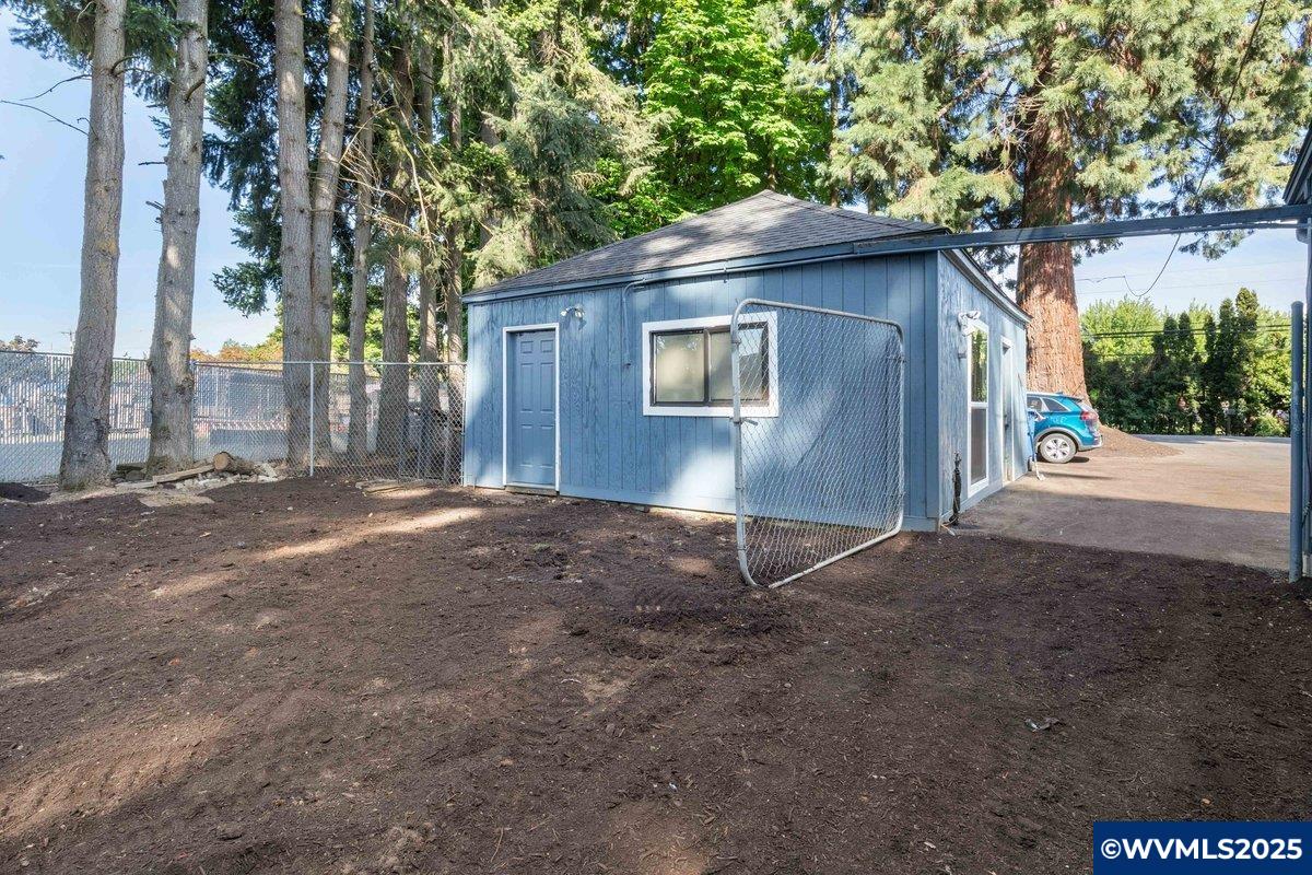 8116 River Road Northeast Salem, OR 97303 - Photo 25 of 32