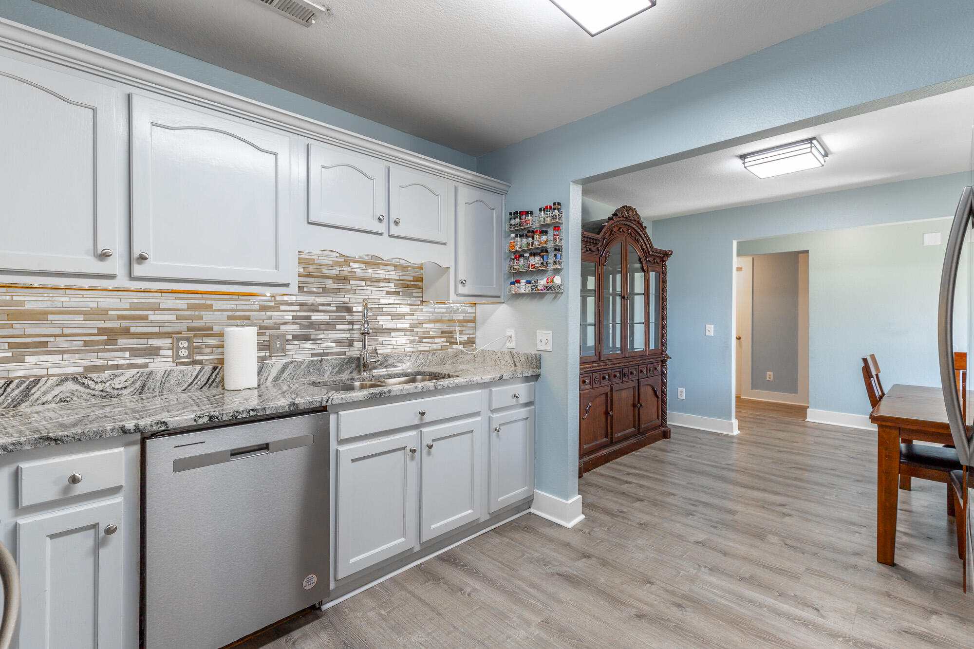 212 Round Tree Drive Rossville, GA 30741 - Photo 9 of 36 Kitchen