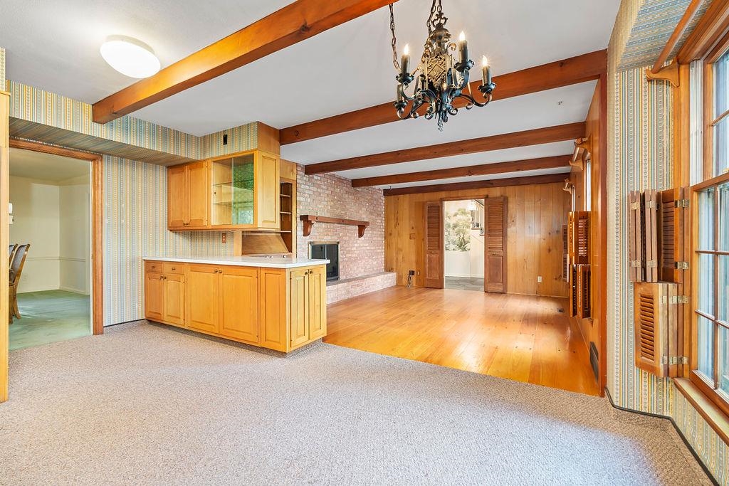 3723 Brookview Road Rockford, IL 61107 - Photo 15 of 44 a view of an entryway of a house