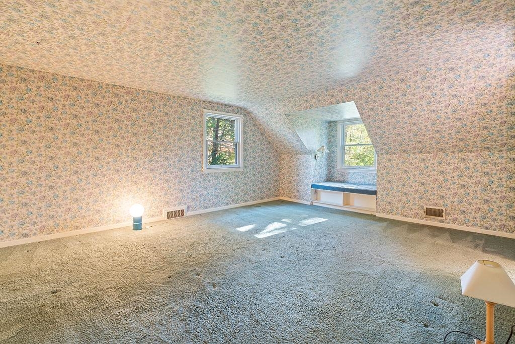 3723 Brookview Road Rockford, IL 61107 - Photo 28 of 44 an empty room with windows