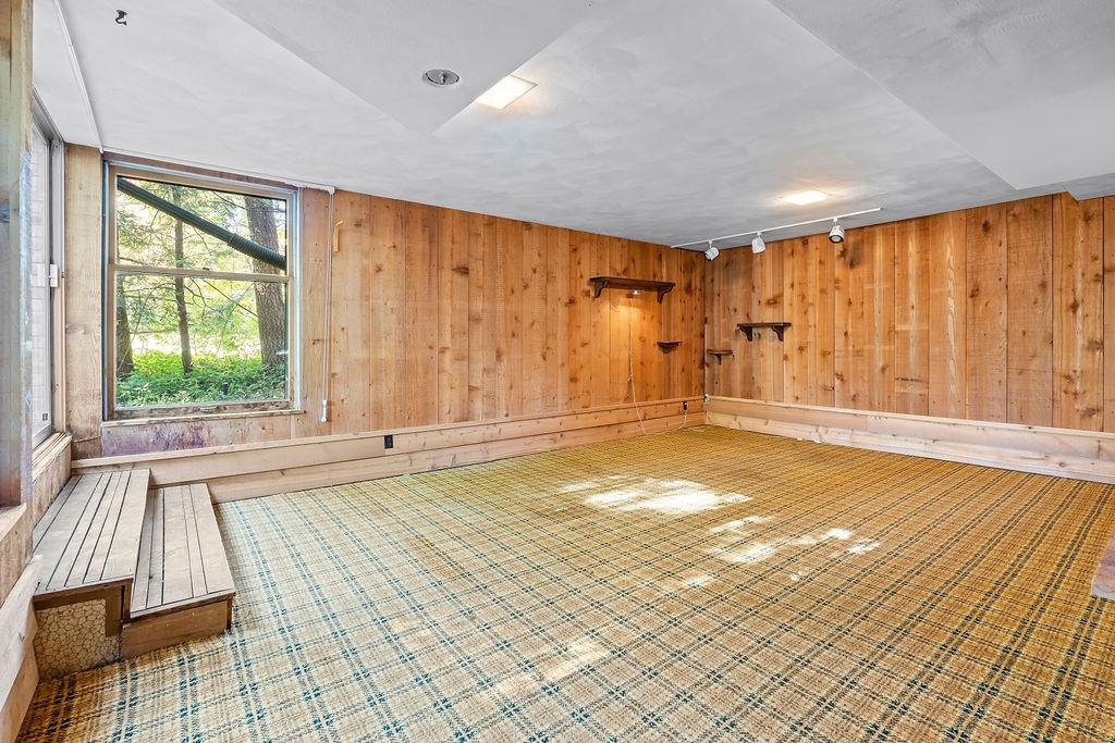 3723 Brookview Road Rockford, IL 61107 - Photo 31 of 44 wooden floor in an empty room with a window