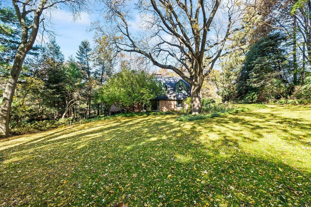 3723 Brookview Road Rockford, IL 61107 - Photo 44 of 44 a view of outdoor space with trees all around