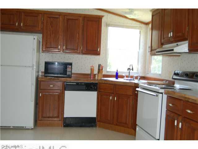 1845 Garner Road Yadkinville, NC 27055 - Photo 3 of 13 Kitchen.