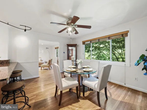 $4,100 | 5343 Pooks Hill Road, Unit 40353, Bethesda, MD 20814