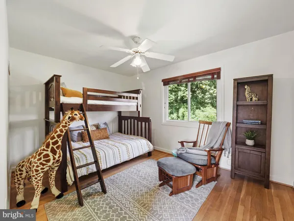 $4,100 | 5343 Pooks Hill Road, Unit 40353, Bethesda, MD 20814