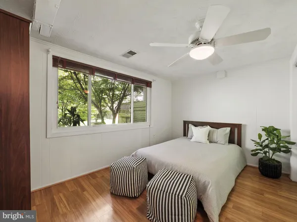 $4,100 | 5343 Pooks Hill Road, Unit 40353, Bethesda, MD 20814