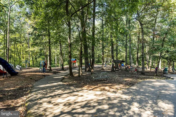 $4,100 | 5343 Pooks Hill Road, Unit 40353, Bethesda, MD 20814