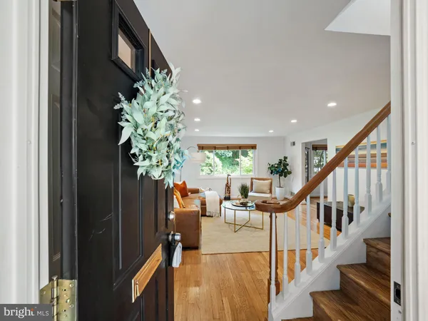 $4,100 | 5343 Pooks Hill Road, Unit 40353, Bethesda, MD 20814