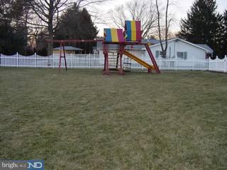 919 Thornton Road Horsham, PA 19044 - Photo 2 of 6 Gallery Image 2