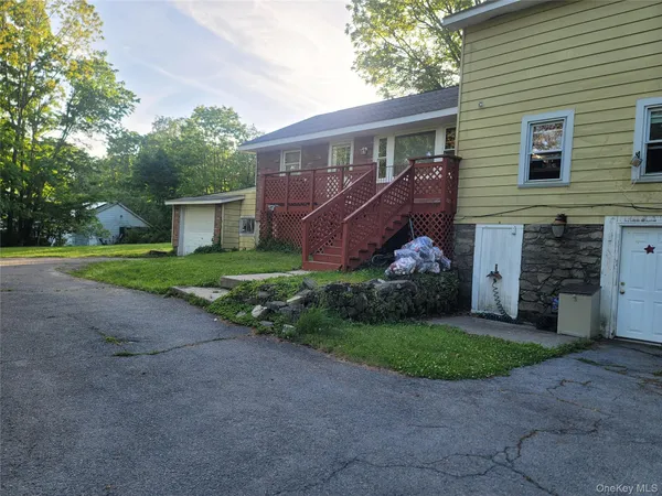 $1,700 | 2250 Highway 302, Unit 1, Circleville, NY 10919