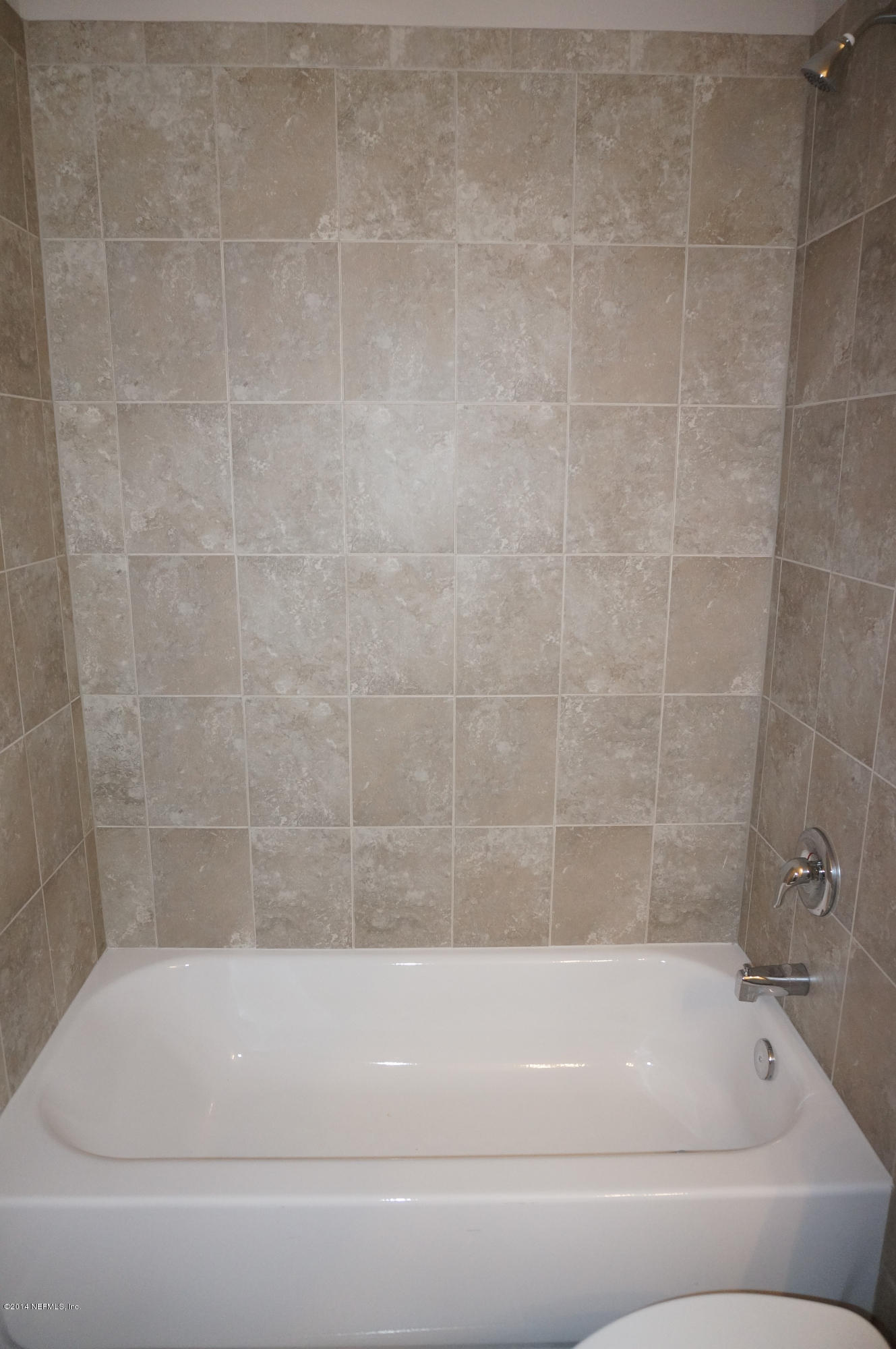 159 Prince Albert Avenue St. Johns, FL 32259 - Photo 15 of 43 a bathroom with a bathtub