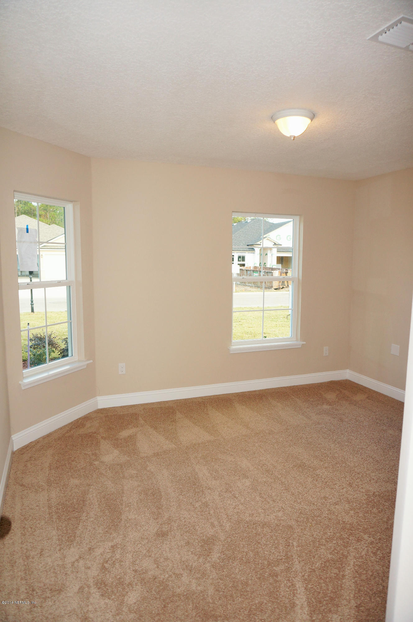 159 Prince Albert Avenue St. Johns, FL 32259 - Photo 16 of 43 an empty room with a window