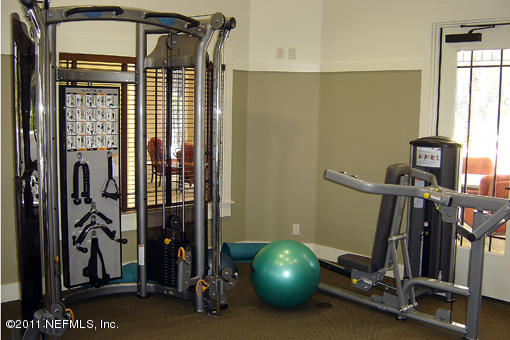 159 Prince Albert Avenue St. Johns, FL 32259 - Photo 7 of 43 a view of a room with gym equipment