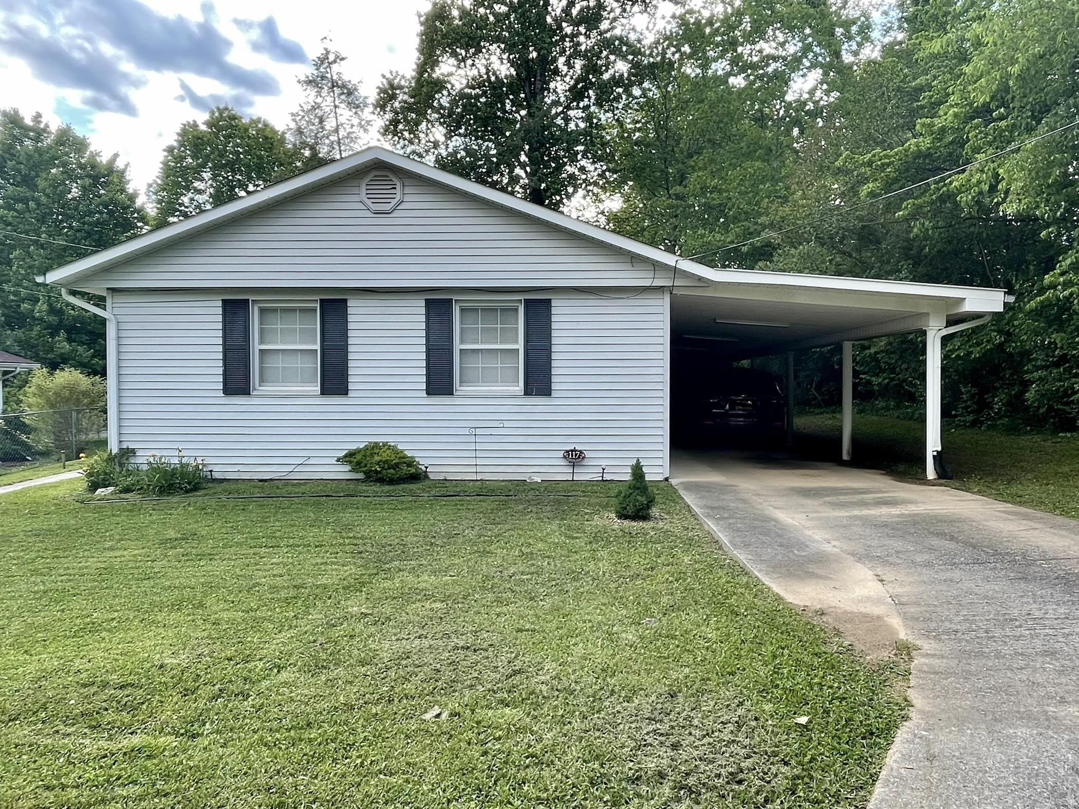 117 Parsons Road Oak Ridge, TN 37830 - Photo 3 of 23 IMG_E2843