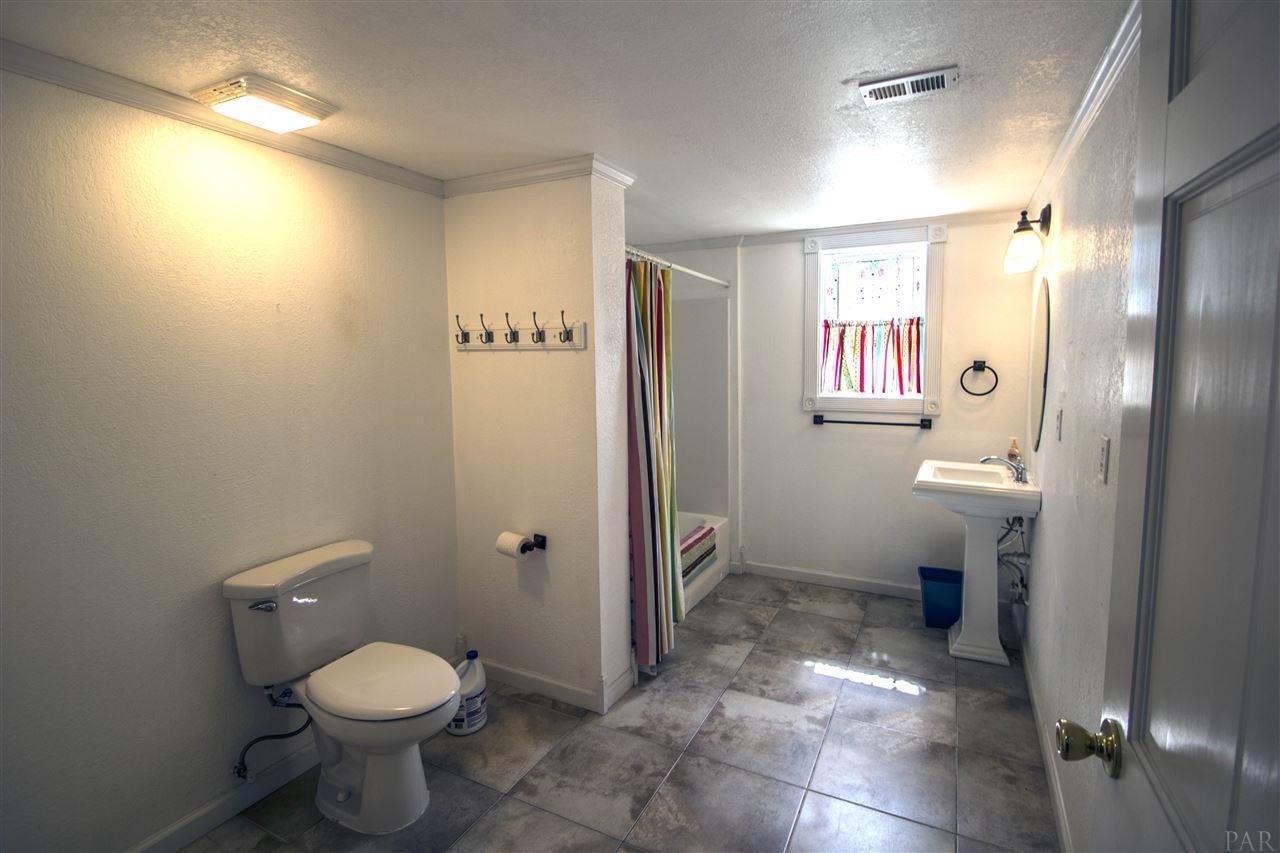1289 Neal Road Cantonment, FL 32533 - Photo 19 of 44