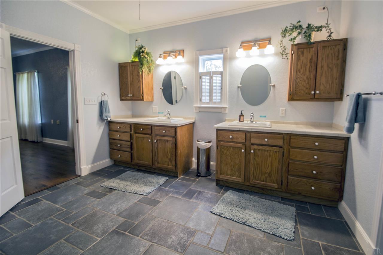 1289 Neal Road Cantonment, FL 32533 - Photo 27 of 44