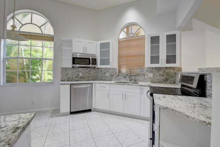 6684 Northwest 25th Avenue Boca Raton, FL 33496 - Photo 13 of 32 20200623000645546363000000-o